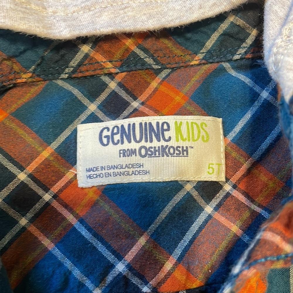 EUC Kids button down flannel with hood - Picture 3 of 3